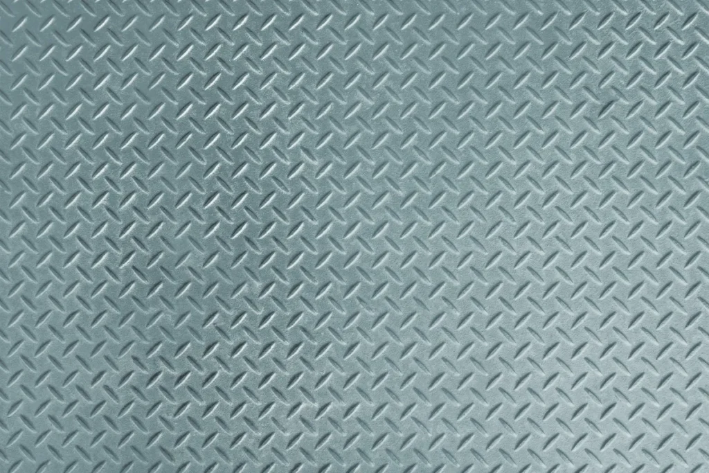 Plat acier en metallerie et ferronnerie : usages et criteres de choix
